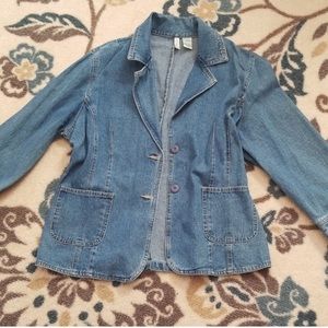 Flattering, STRETCHY Jean Jacket NWT